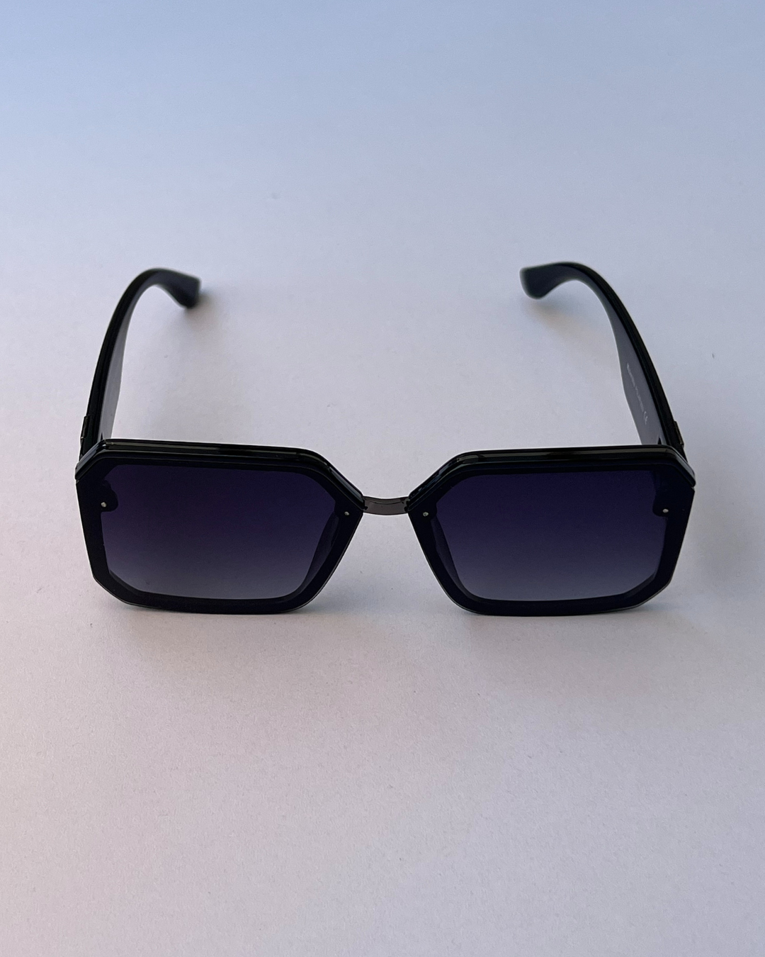 Oversized Square Sunglasses – Black Frame