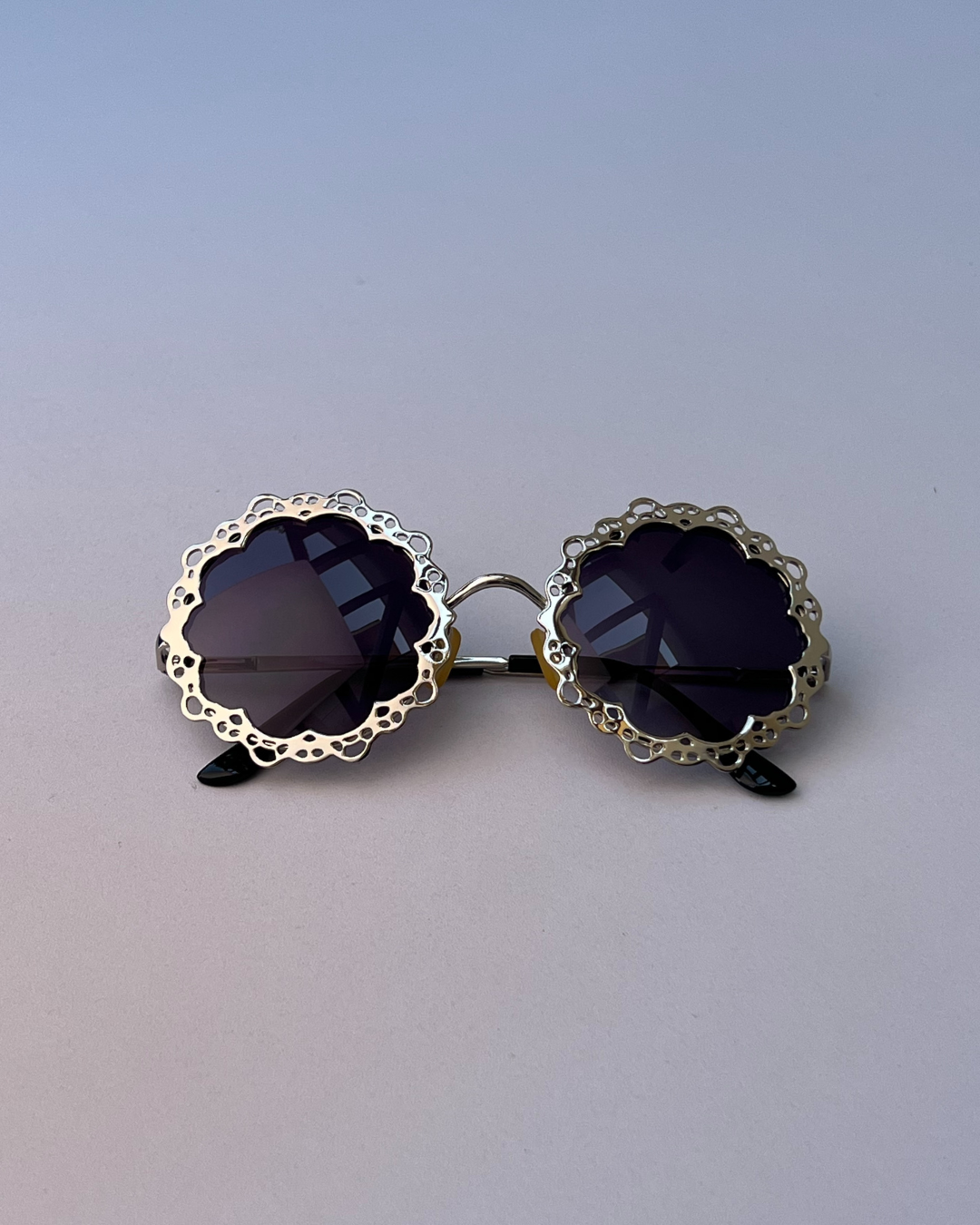Round Silver Frame Glasses with Flower Edge