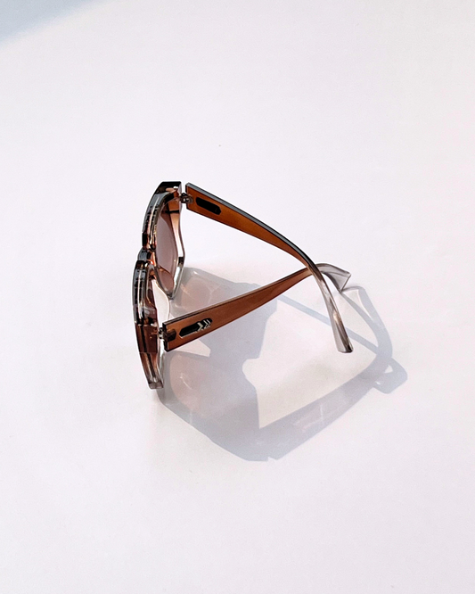 Minimalist Square Sunglasses – Brown Gradient Frame