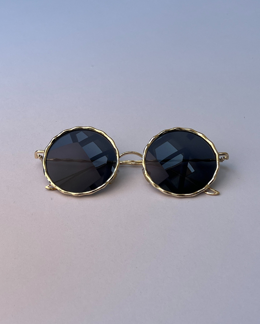 Round Glasses with Golden Twisted Wire Frame