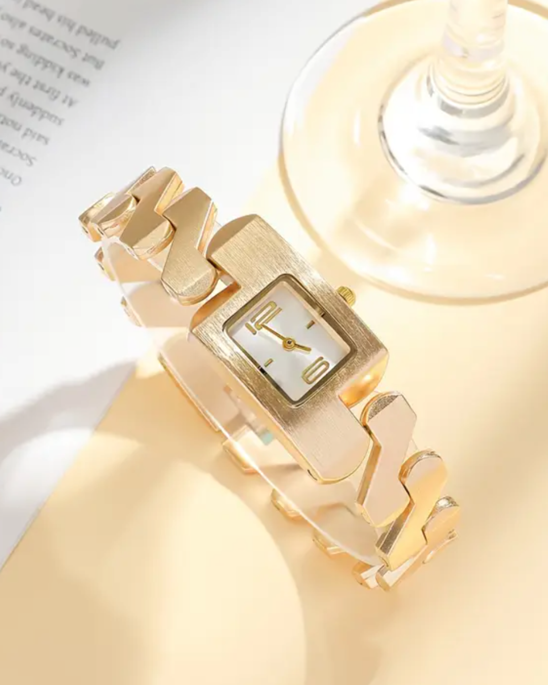Chic Square Women’s Quartz Watch Golden Funky Steel Band