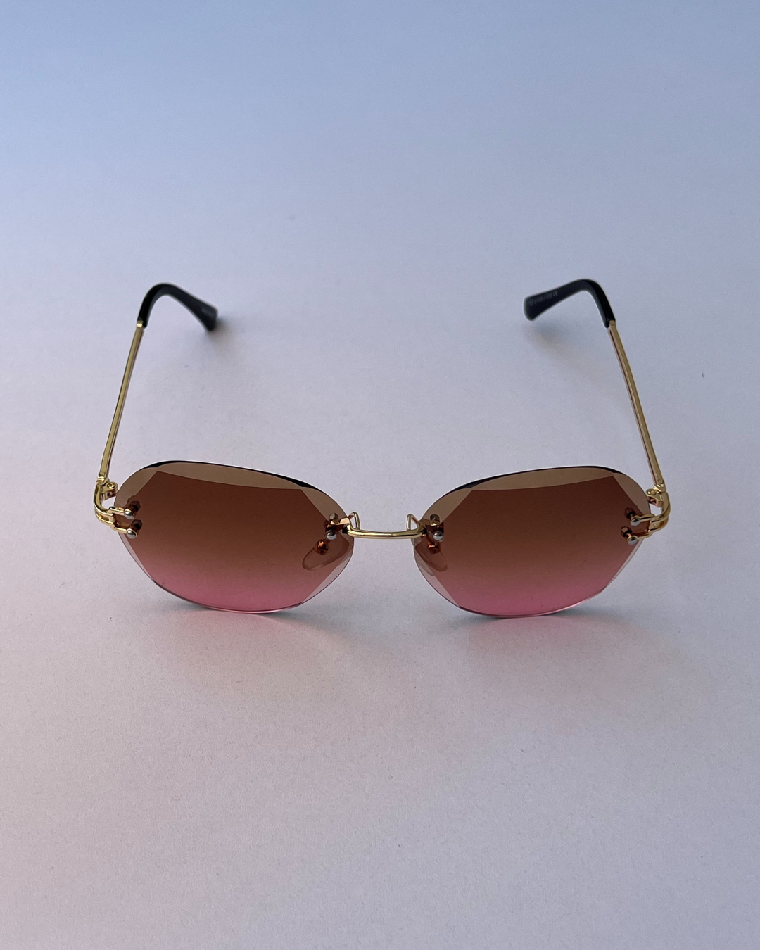 Rimless Gradient Round Sunglasses – Brown to Rose Tint with Gold Temples