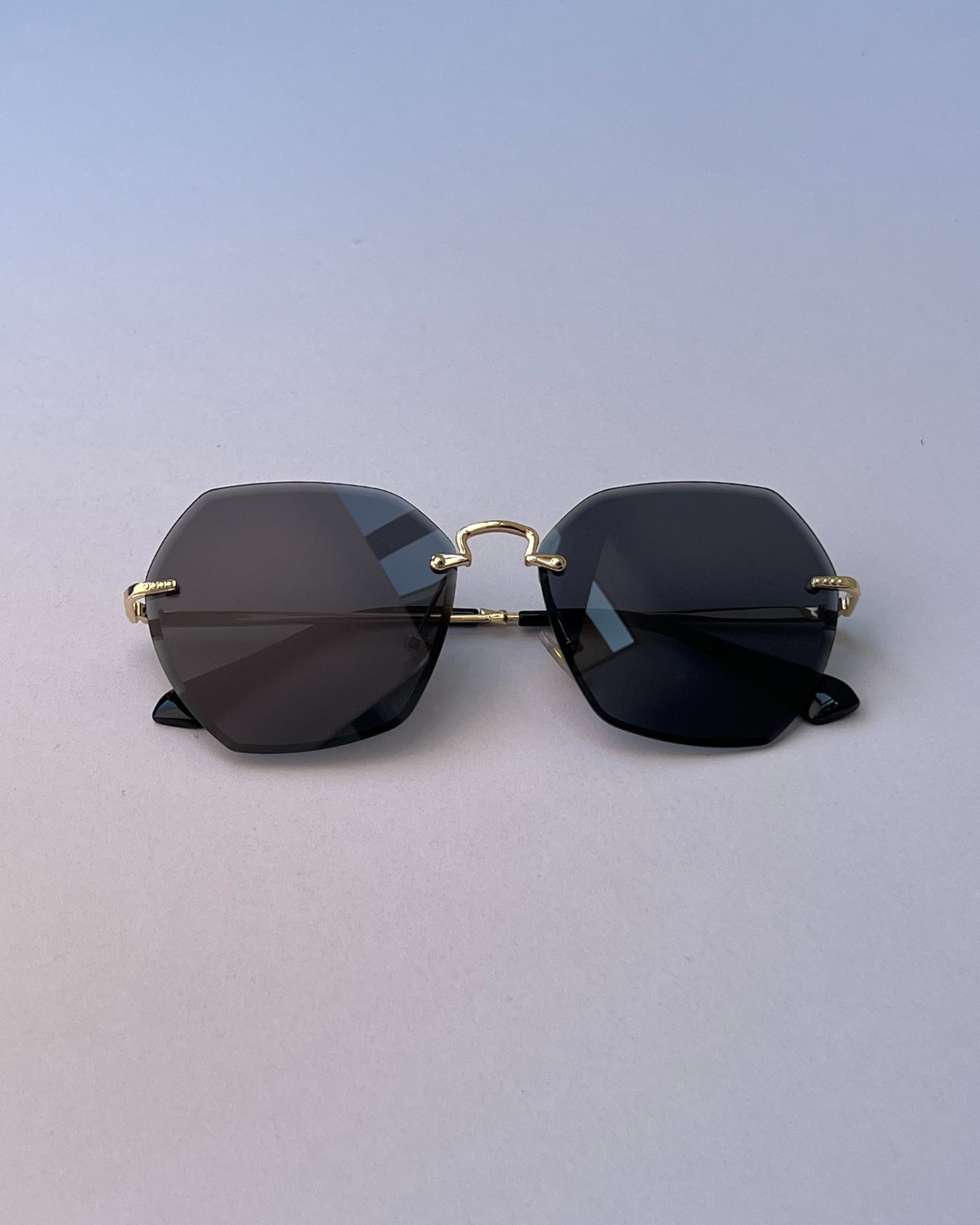 Hexagon Rimless Black Sunglasses – Gold Frame