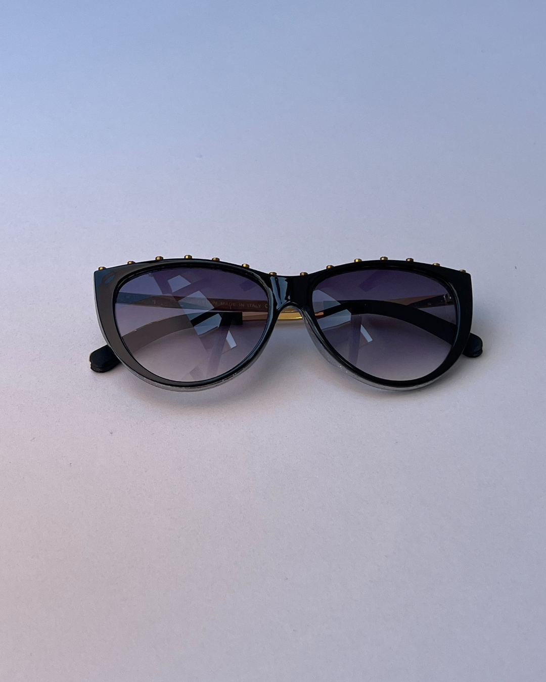 Cat Eye Studded Sunglasses – Black Frame with Gradient Lenses