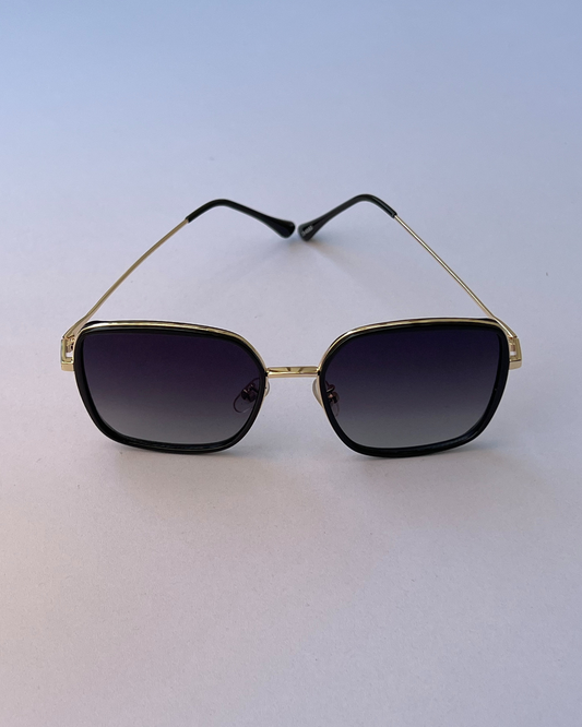 Black Square Sunglasses with Gold Temples – Classic & Bold Look