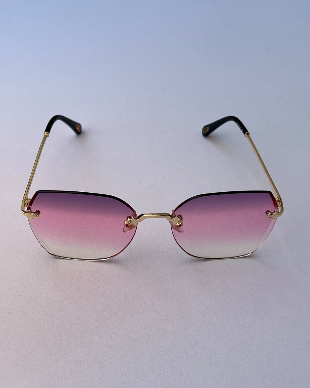 Oversized Pink Gradient Rimless Sunglasses – Gold Accent